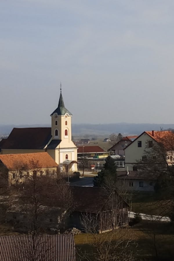 Church Trnovska vas